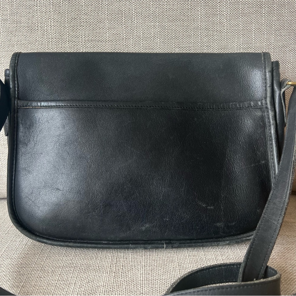 Vintage Coach 9790 City Bag Shoulder Bag Turnlock Crossbody Black Bag - Picture 7 of 16